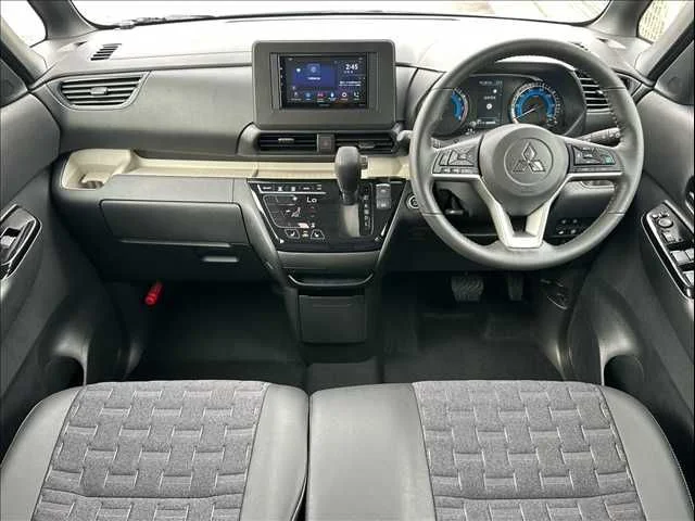 Mitsubishi DELICA MINI G　プレミアム　リミテッドエディション photo 2