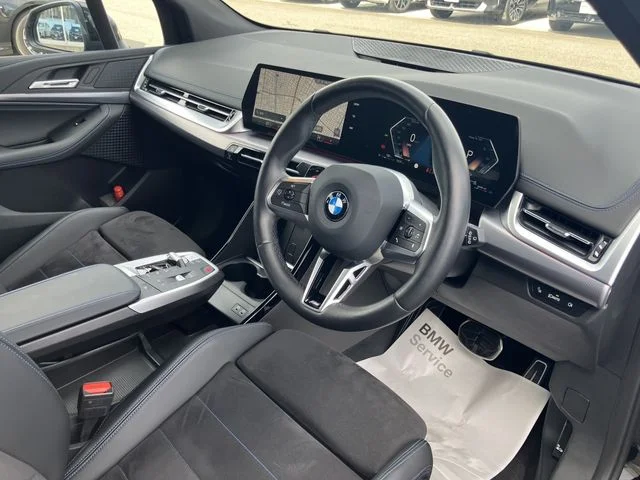 Bmw BMW 2series Active Tourer 218i　Mスポーツ photo 2