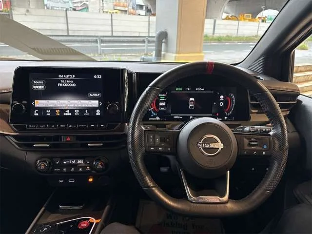 Nissan AURA ニスモ photo 2