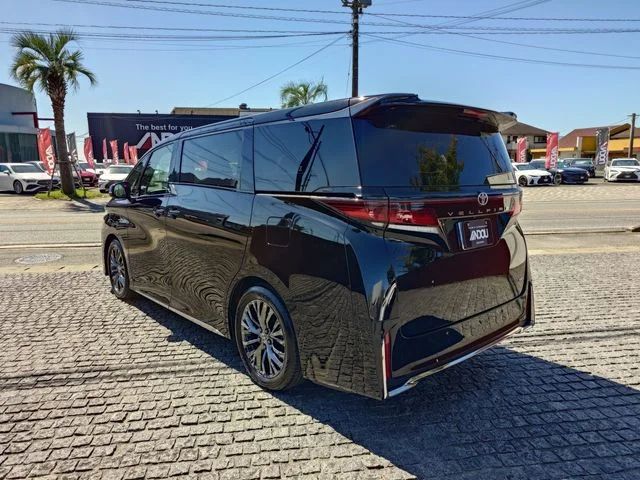 Toyota VELLFIRE HYBRID Z　プレミア photo 3