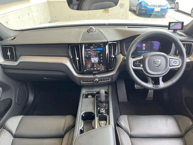 Volvo VOLVO XC60 T8　ポールスター　エンジニアード photo 2