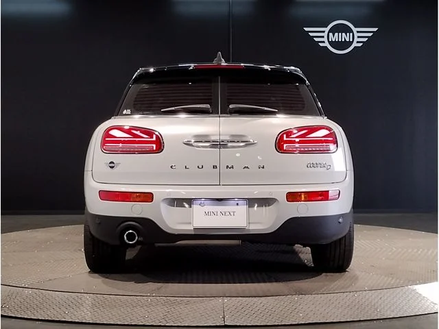 Bmw MINI COOPER D CLUBMAN サヴィル　ロウ　エディション photo 4