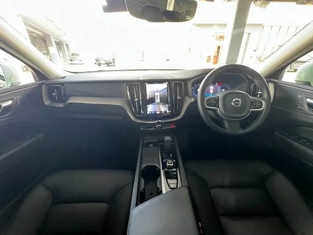 Volvo VOLVO XC60 プラス　B5 photo 2