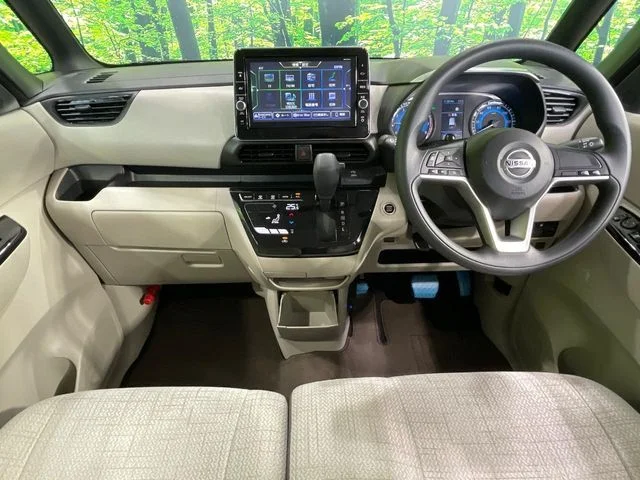 Nissan ROOX X photo 2