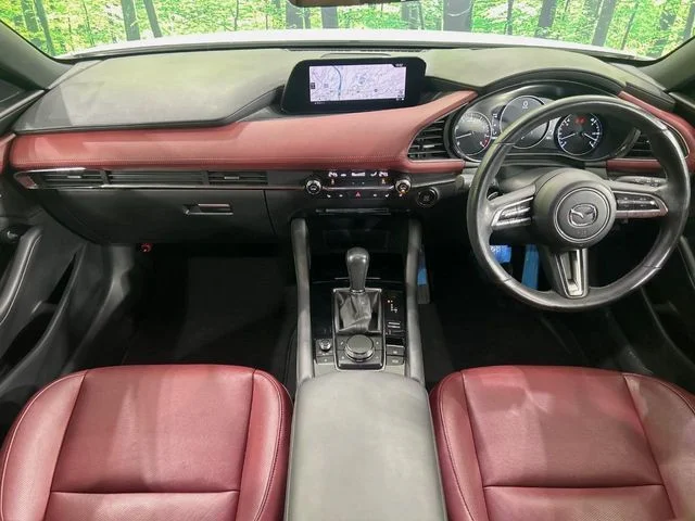 Mazda MAZDA3 FASTBACK 20S　バーガンディセレクション photo 2