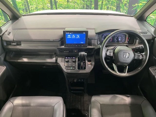 Honda STEPWAGON SPADA ベースグレード photo 2