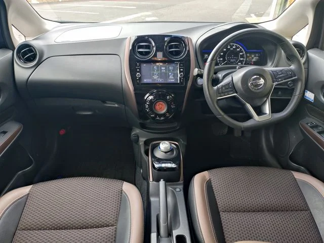 Nissan NOTE e−POWER　メダリスト photo 2