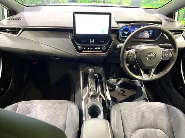 Toyota COROLLA TOURING HYBRID アクティブスポーツ photo 2