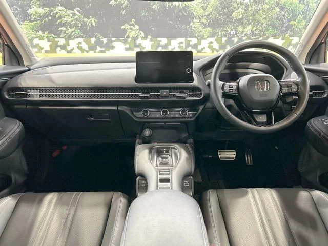 Honda ZR-V e:HEV Z photo 2