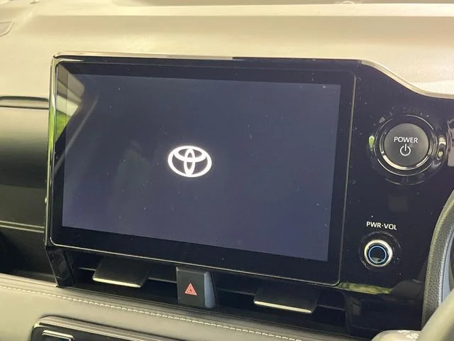 Toyota NOAH HYBRID S−Z photo 4