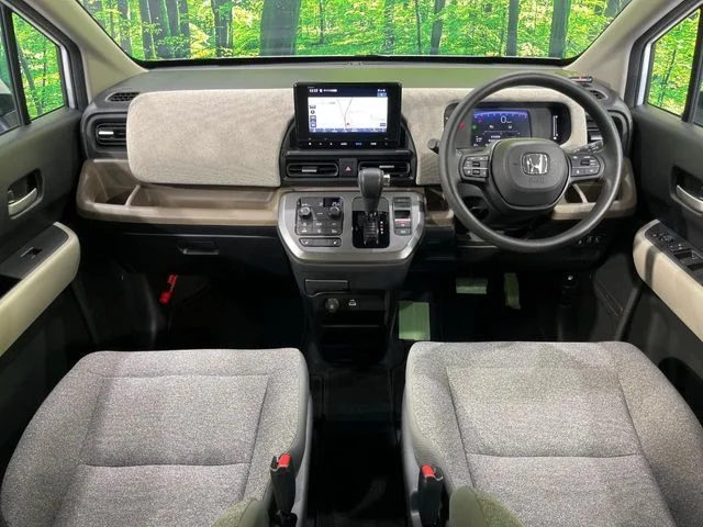 Honda FREED 4WD エアー photo 2