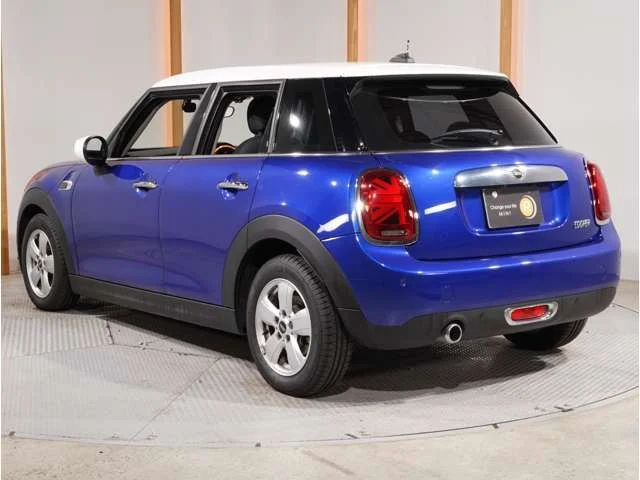Bmw MINI COOPER 5DOOR ベースグレード photo 2