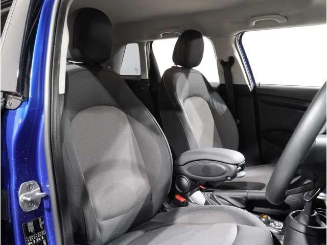 Bmw MINI COOPER 5DOOR ベースグレード photo 4