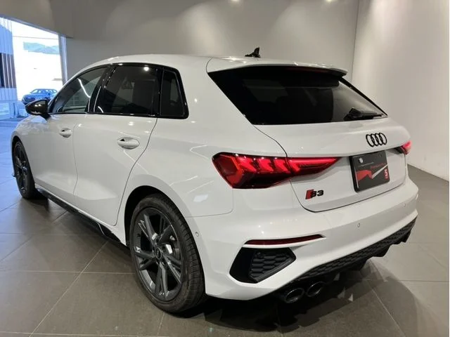 Audi AUDI S3 Sedan ベースグレード photo 3