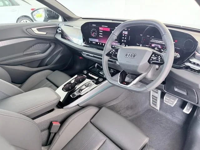 Audi AUDI A5 AVANT TFSI　Sライン photo 2