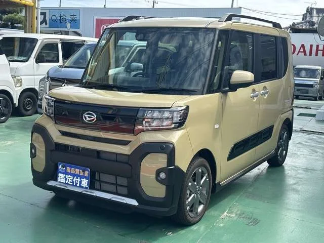 Daihatsu TANTO FAN CROSS ターボ photo 3