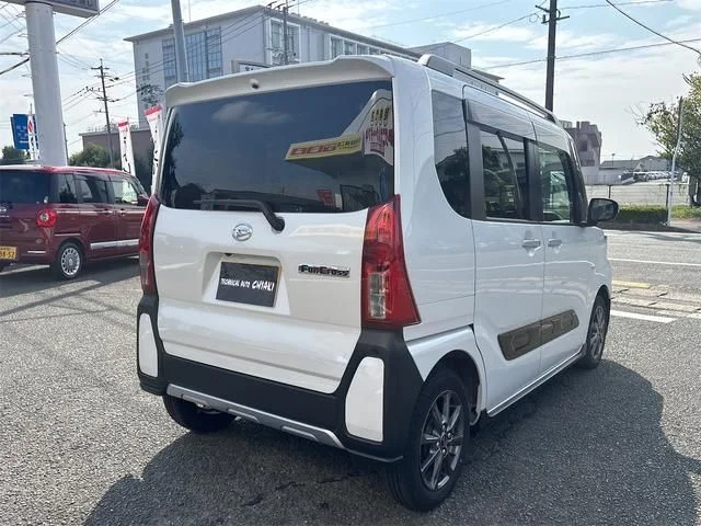 Daihatsu TANTO FAN CROSS ベースグレード photo 3