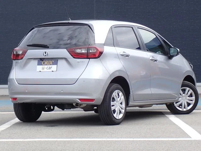 Honda FIT e:HEV 4WD ベーシック photo 3