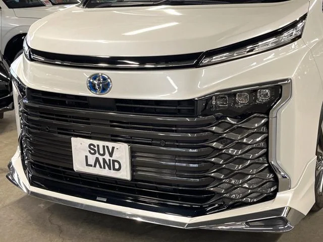 Toyota VOXY HYBRID S−Z photo 3