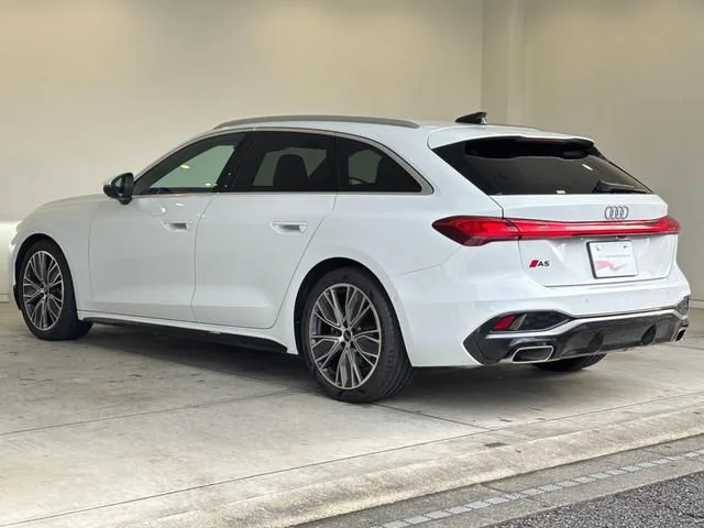 Audi AUDI A5 AVANT TDI　クワトロ　Sライン photo 3