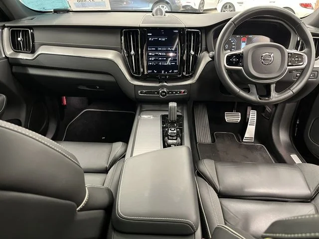 Volvo VOLVO XC60 T8　ポールスター　エンジニアード photo 2