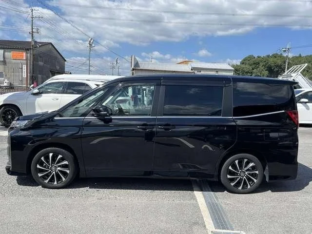 Toyota NOAH S−Z photo 4