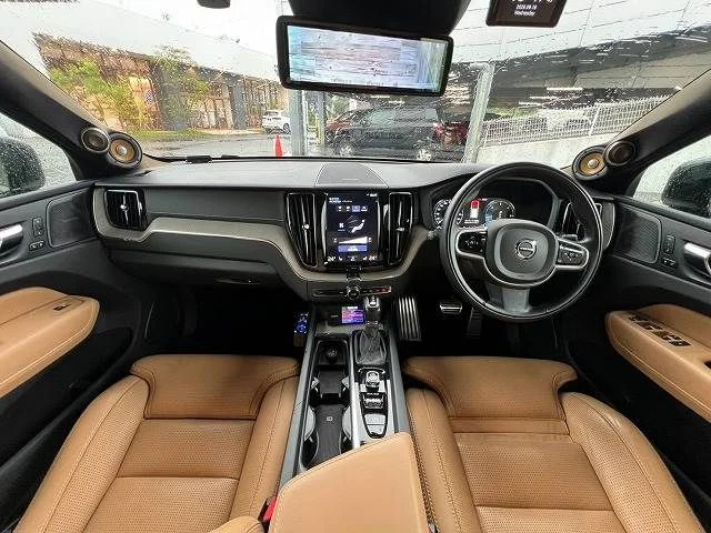 Volvo VOLVO XC60 D4　AWD　インスクリプション photo 2