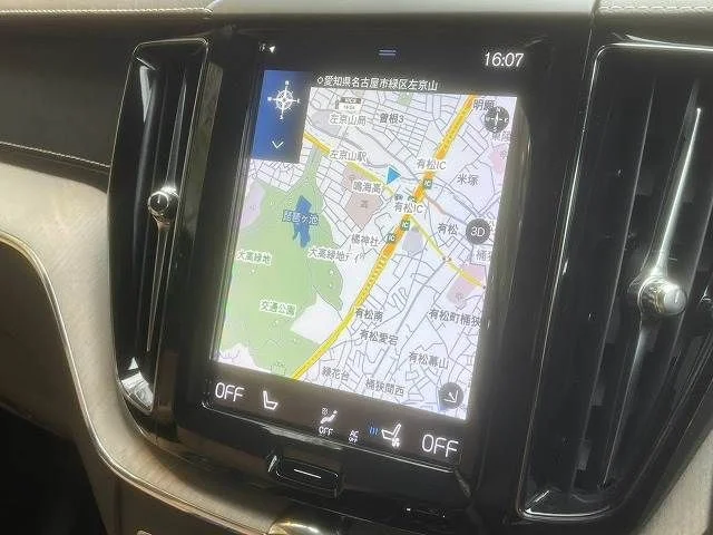 Volvo VOLVO XC60 D4　AWD　インスクリプション photo 3