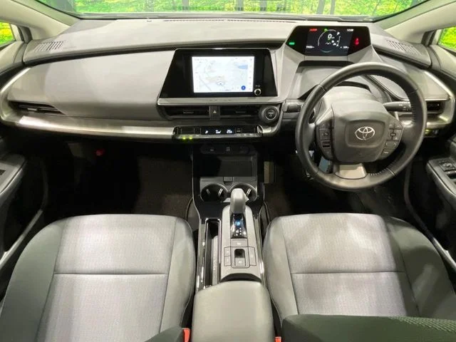 Toyota PRIUS X photo 4