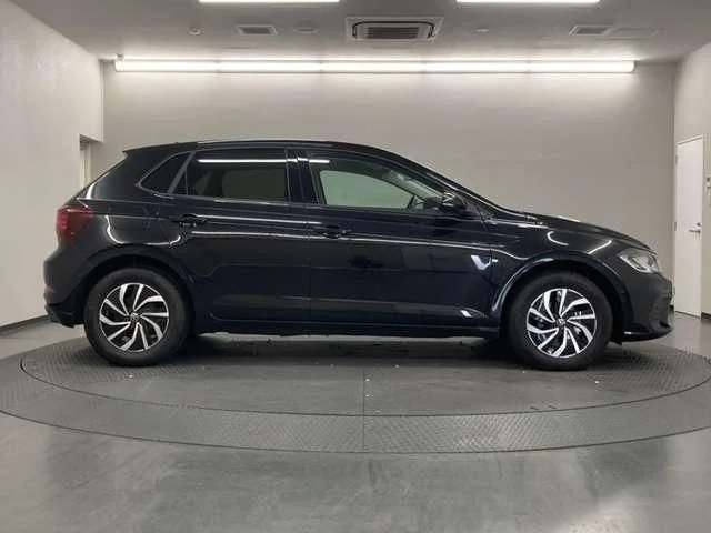 Volkswagen VOLKSWAGEN POLO TSI　アクティブ photo 4