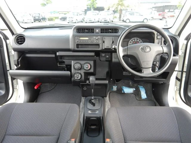 Toyota PROBOX van 4WD DX　コンフォート photo 2
