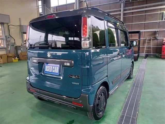 Suzuki Spacia GEAR 4WD ハイブリッドXZ photo 3