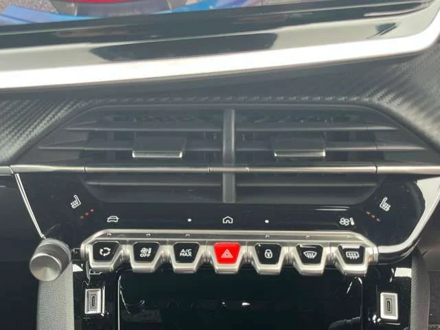 Peugeot PEUGEOT 2008 GT　ハイブリッド photo 4