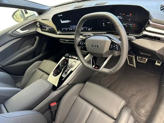 Audi AUDI A5 AVANT TFSI　Sライン photo 2