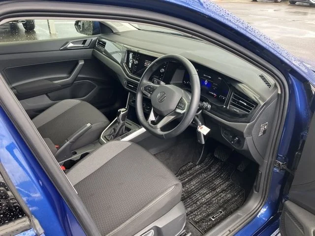 Volkswagen VOLKSWAGEN POLO TSI　アクティブベーシック photo 2