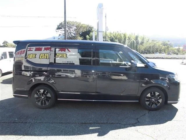 Honda STEPWAGON e:HEV SPADA ベースグレード photo 3
