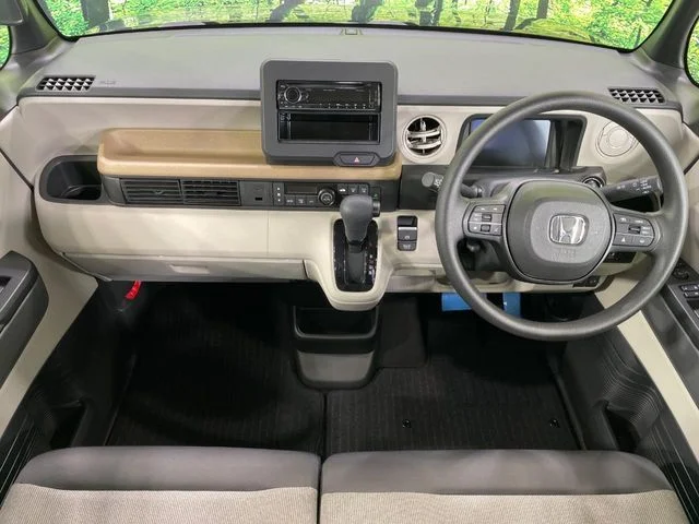 Honda N BOX ベースグレード photo 2