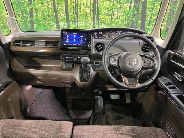 Honda N BOX L　ターボ（コーディネートスタイル） photo 2