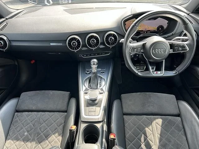 Audi AUDI TT coupe 40　TFSI　Sラインパッケージ photo 2