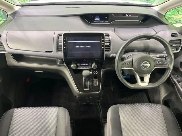 Nissan SERENA S-HYBRID ハイウェイスター　V photo 2
