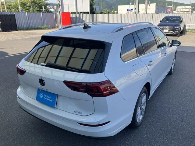 Volkswagen VOLKSWAGEN GOLF VARIANT eTSI　アクティブ photo 3