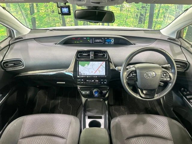 Toyota PRIUS S　セーフティプラス2 photo 2