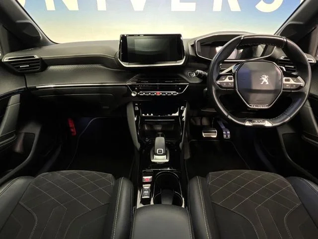 Peugeot PEUGEOT 208 GT photo 2