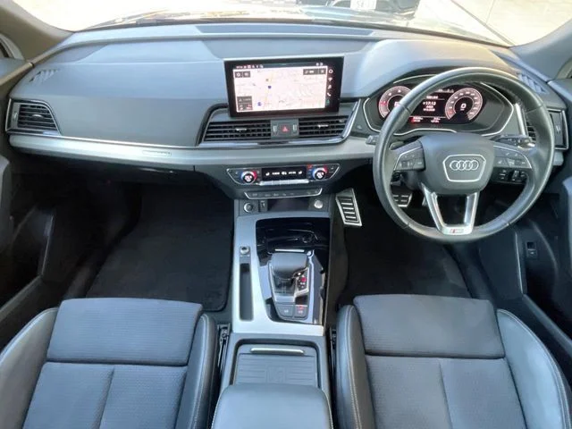 Audi AUDI Q5 40　TDI　クワトロ　Sライン photo 2