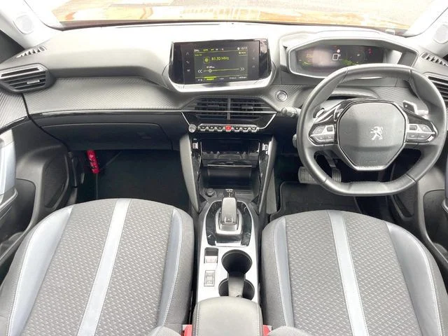 Peugeot PEUGEOT 2008 アリュール photo 2