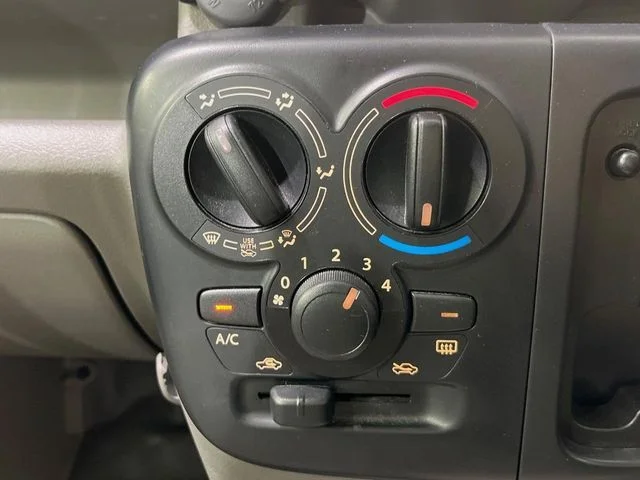 Nissan NV100 CLIPPER DX　HR photo 4