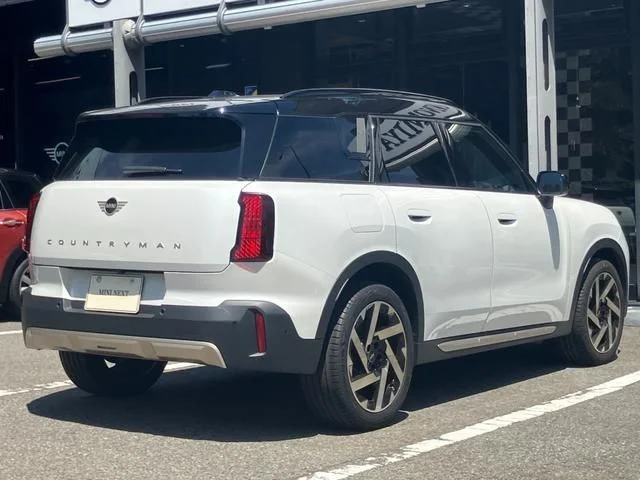 Bmw MINI COUNTRYMAN D photo 3