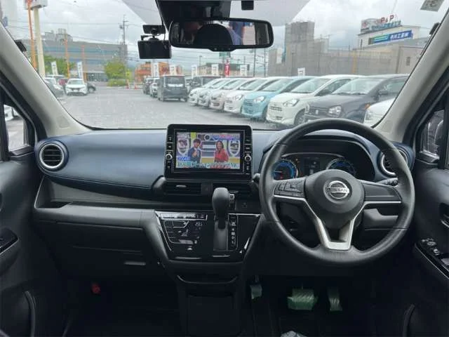 Nissan DAYZ ハイウェイスターX photo 2