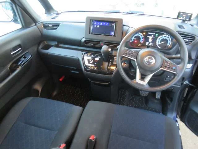 Nissan ROOX 4WD ハイウェイスターX　プロパイロットEd photo 2