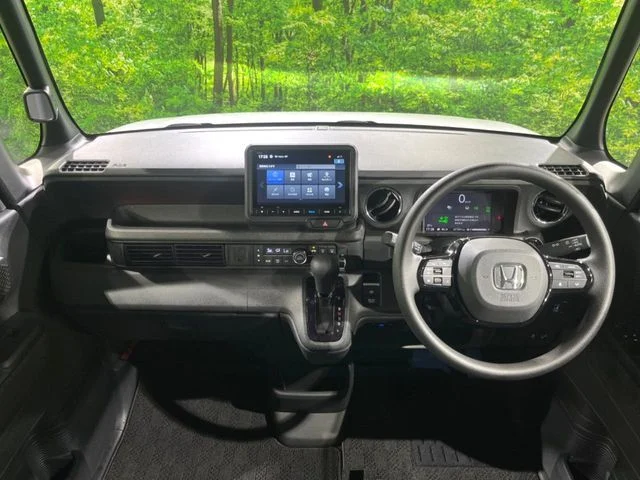 Honda N BOX CUSTOM ベースグレード photo 2